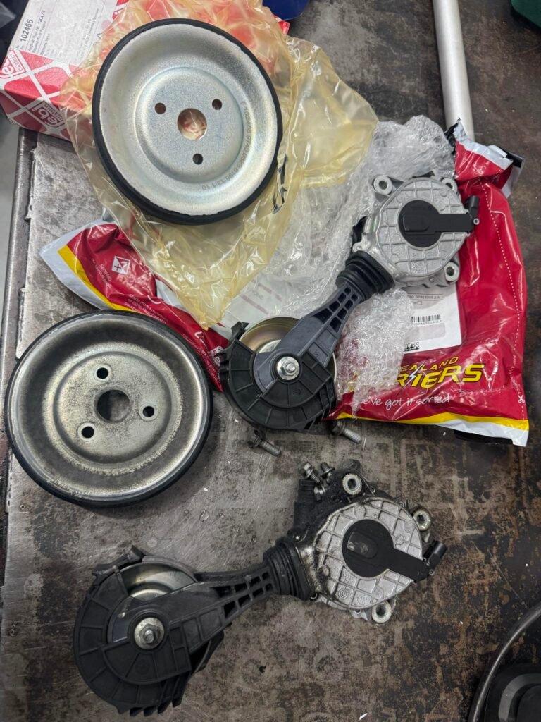 Replacing the Water Pump on MINI R55-R60 and BMW 118 F20